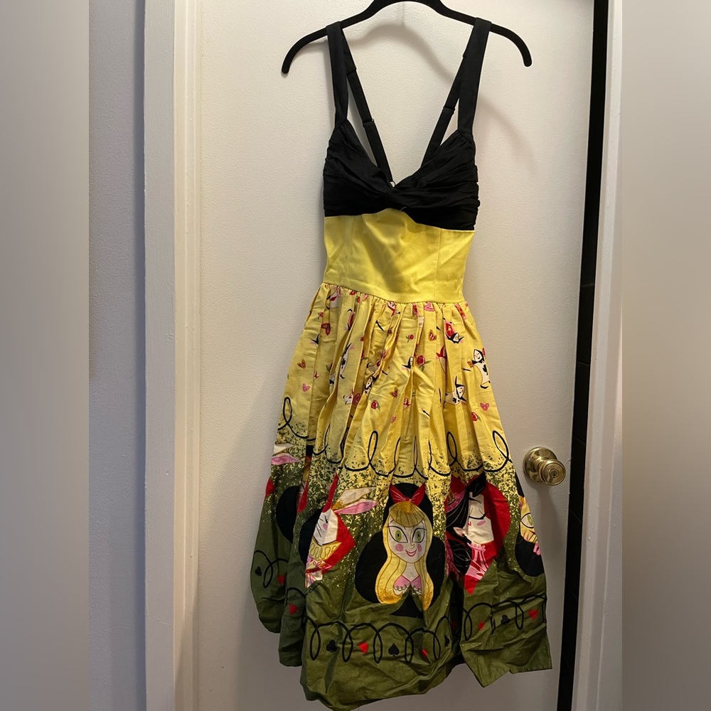 Pinup Girl Clothing Lydia Queen of Hearts